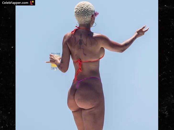 doja cat fap butt ass thong bikini